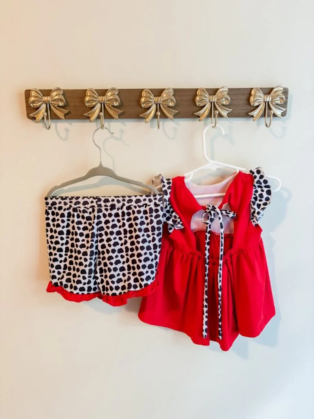 Girls CFA chicken is life size 18 months set